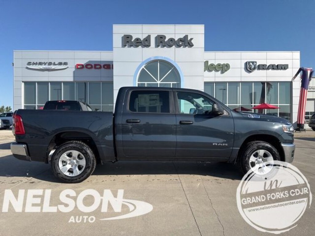 New 2025 Ram 1500 TRADESMAN CREW CAB 4X4 5'7 BOX Pickup