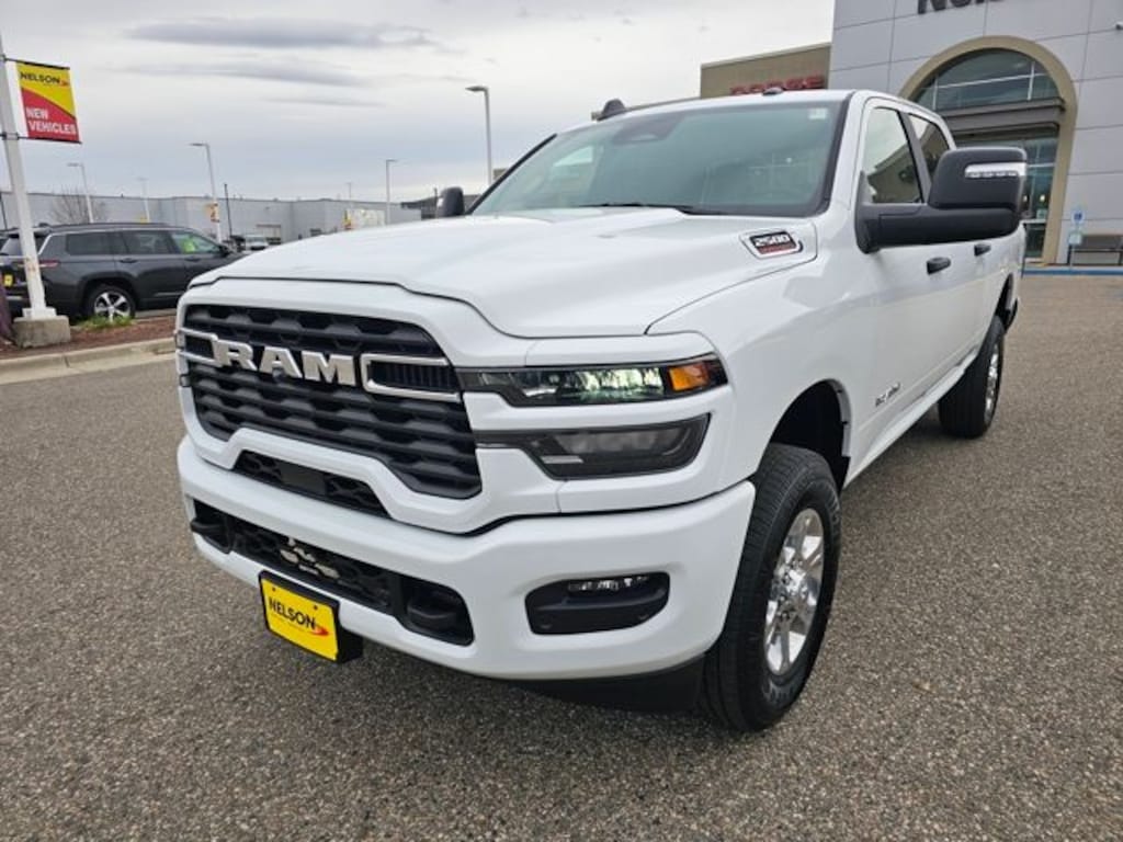 New 2026 Ram 2500 BIG HORN CREW CAB 4X4 6'4 BOX Pickup