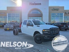 2026 Ram 3500 Chassis Cab TRADESMAN CREW   4X4 60' CA Pickup