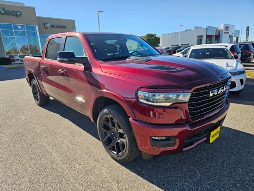 New 2026 Ram 1500 LARAMIE CREW CAB 4X4 5'7 BOX Pickup