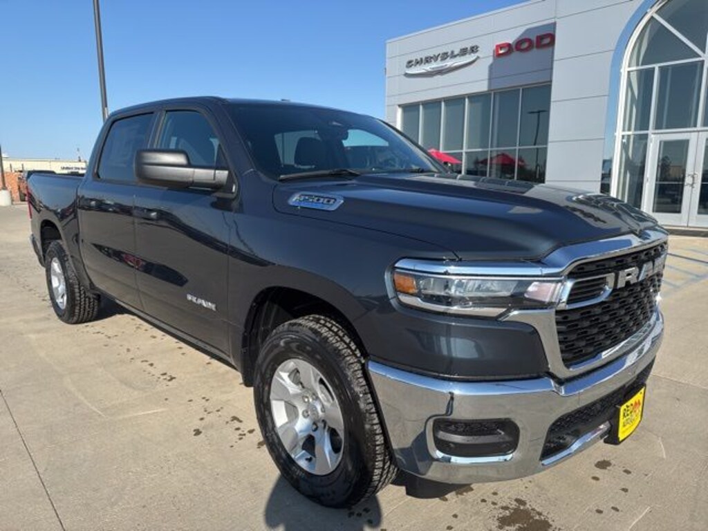 New 2025 Ram 1500 TRADESMAN CREW CAB 4X4 5'7 BOX Pickup