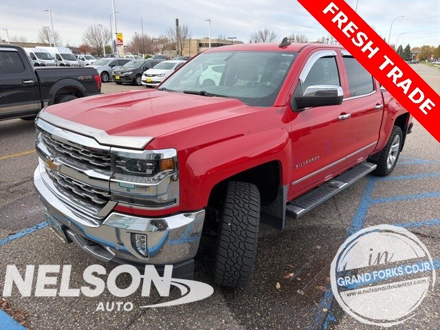 2017 Chevrolet Silverado 1500 LTZ photo 3