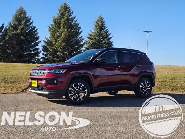 2022 Jeep Compass Limited's photo