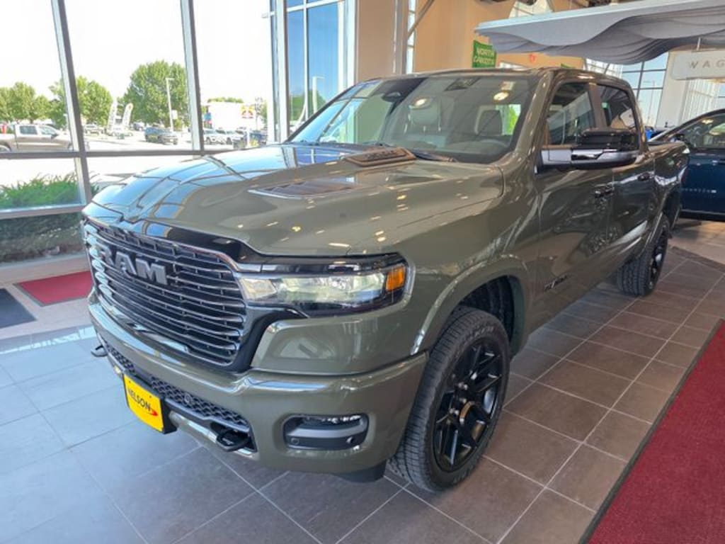 New 2027 Ram 1500 LARAMIE CREW CAB 4X4 5'7 BOX Pickup