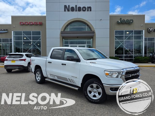 2023 RAM 1500 Big Horn/Lone Star 4x4 Crew Cab 5'7's photo