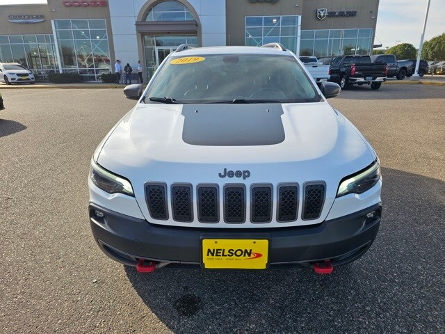 2019 Jeep Cherokee Trailhawk photo 3