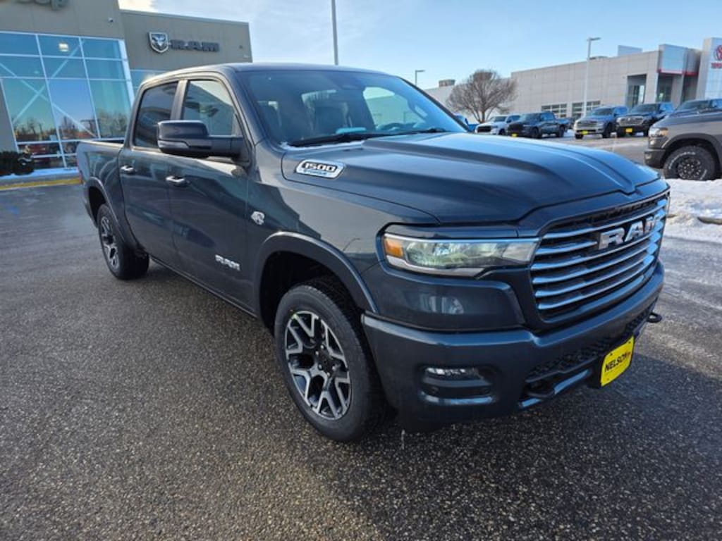 New 2026 Ram 1500 LARAMIE CREW CAB 4X4 5'7 BOX Pickup