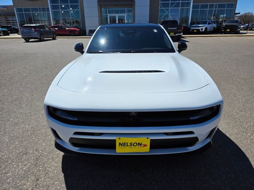 New 2026 Dodge Charger R/T 4-DOOR AWD Sedan