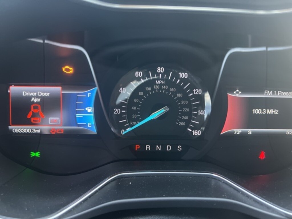 Used 2017 Ford Fusion SE Sedan