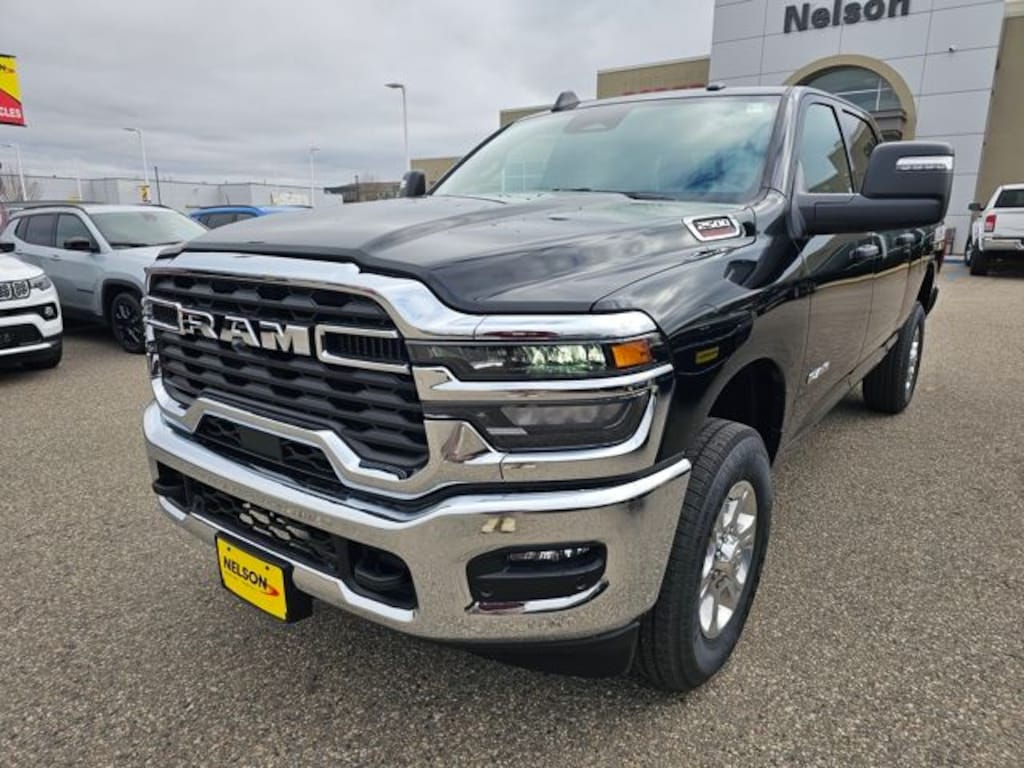 New 2026 Ram 2500 BIG HORN CREW CAB 4X4 6'4 BOX Pickup