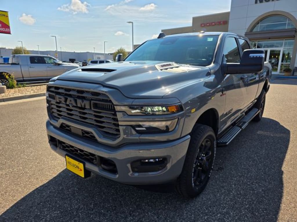 New 2027 Ram 2500 BIG HORN CREW CAB 4X4 6'4 BOX Pickup
