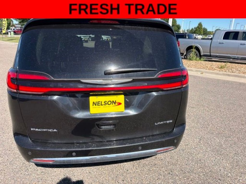 Used 2024 Chrysler Pacifica Limited Van Passenger Van