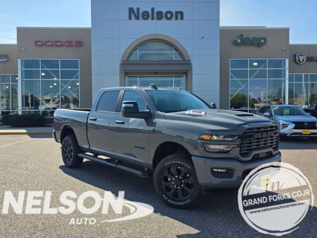 New 2027 Ram 2500 BIG HORN CREW CAB 4X4 6'4 BOX Pickup