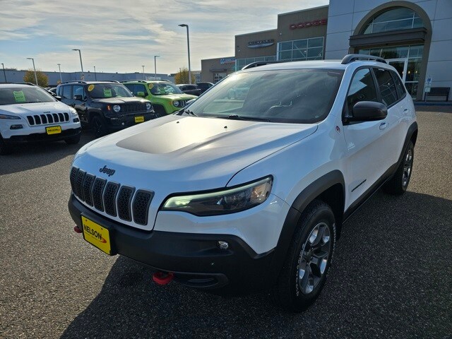 2019 Jeep Cherokee Trailhawk photo 2