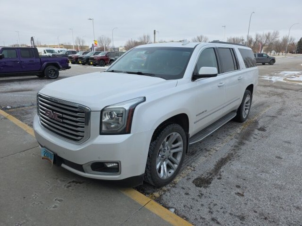 Used 2017 GMC Yukon XL SLT SUV