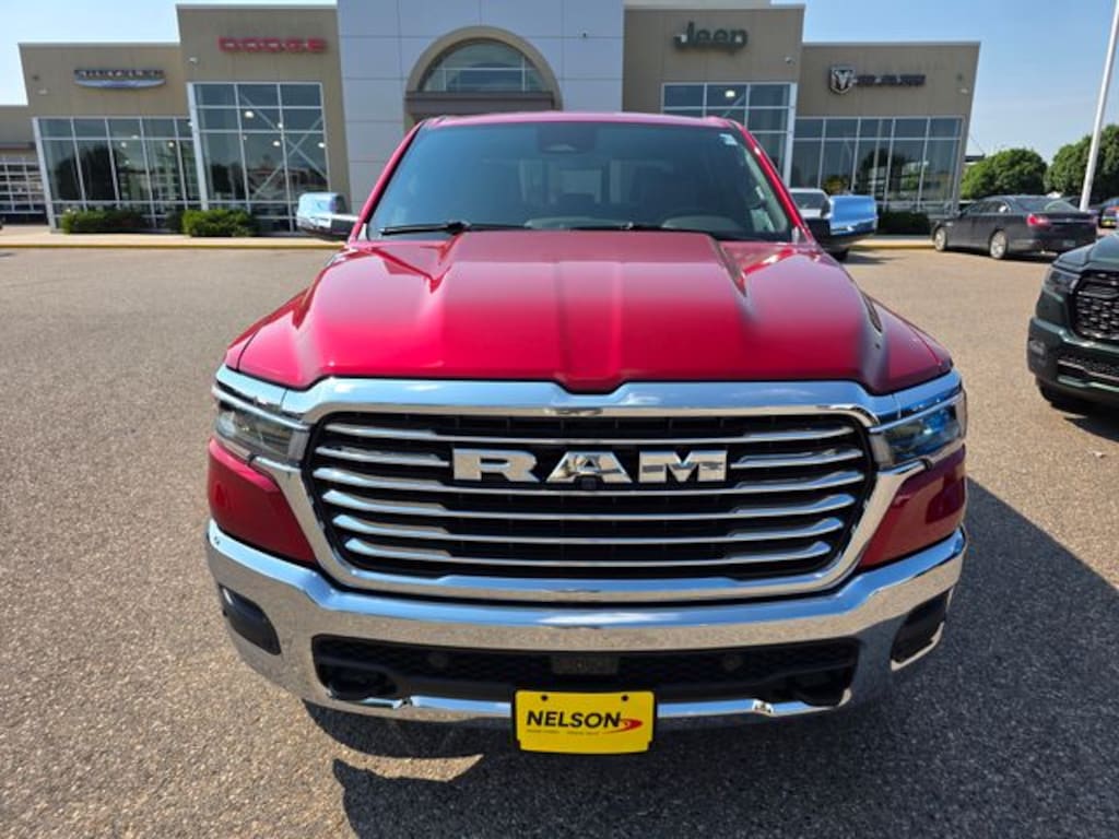 New 2026 Ram 1500 LARAMIE CREW CAB 4X4 5'7 BOX Pickup