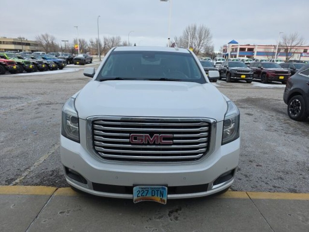 Used 2017 GMC Yukon XL SLT SUV