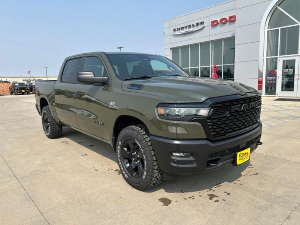 New 2026 Ram 1500 Warlock Crew Cab 4x4 5'7 Box Pickup