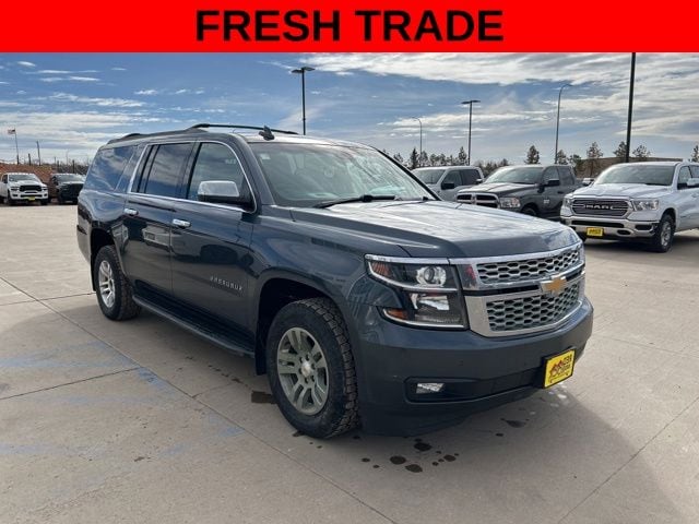 2020 Chevrolet Suburban 4WD 1500 LT's photo