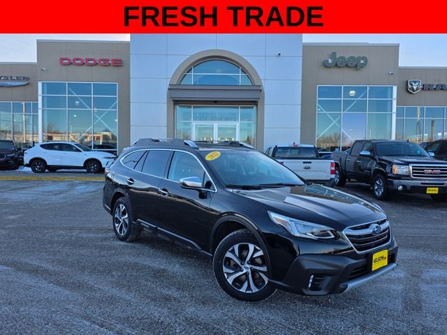 2022 Subaru Outback Touring's photo