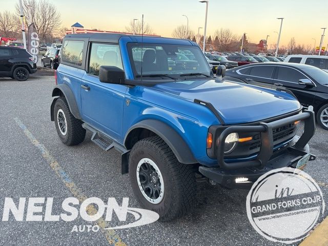2023 Ford Bronco 2-Door Base's photo