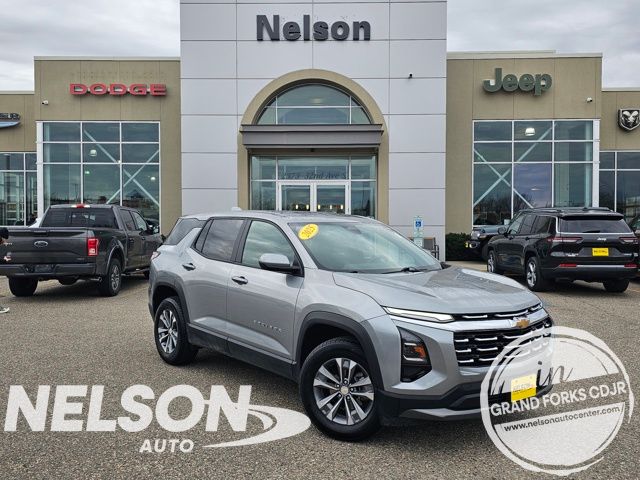 2025 Chevrolet Equinox LT's photo