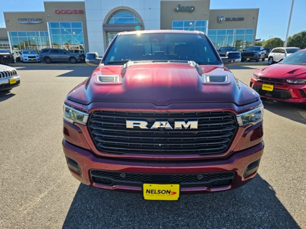 New 2026 Ram 1500 LARAMIE CREW CAB 4X4 5'7 BOX Pickup