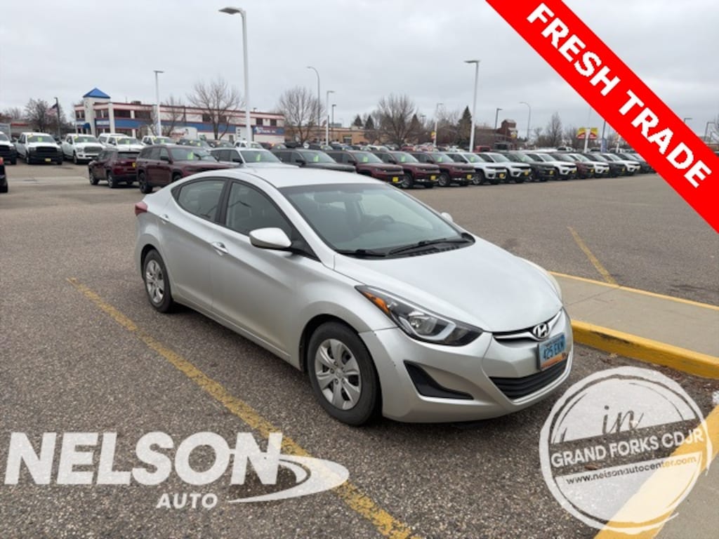 Used 2016 Hyundai Elantra SE Sedan