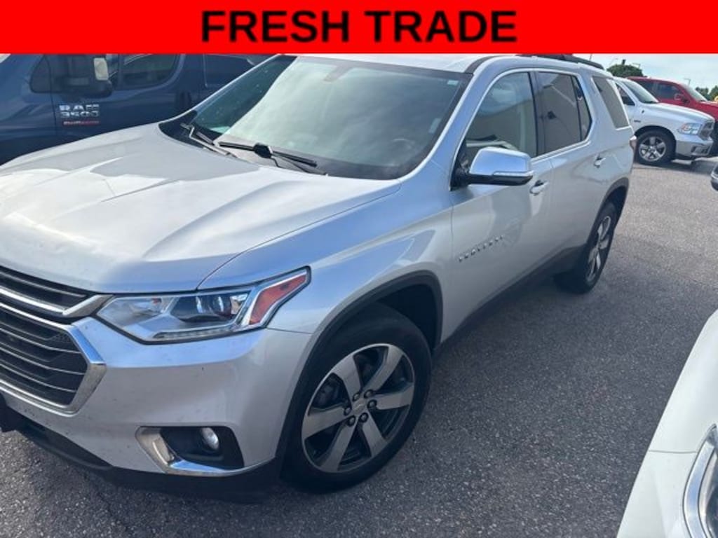 Used 2020 Chevrolet Traverse LT Cloth w/1LT SUV