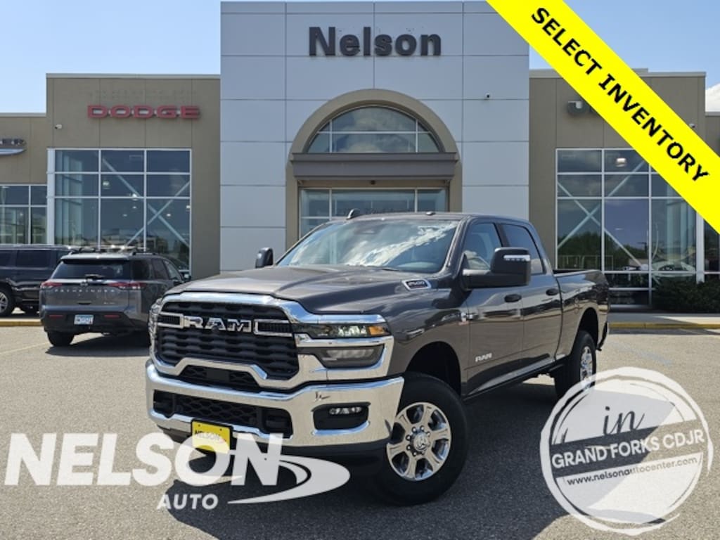 New 2025 Ram 2500 BIG HORN CREW CAB 4X4 6'4 BOX Pickup