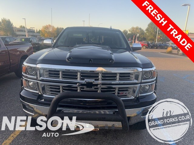 2015 Chevrolet Silverado 1500 LTZ photo 2