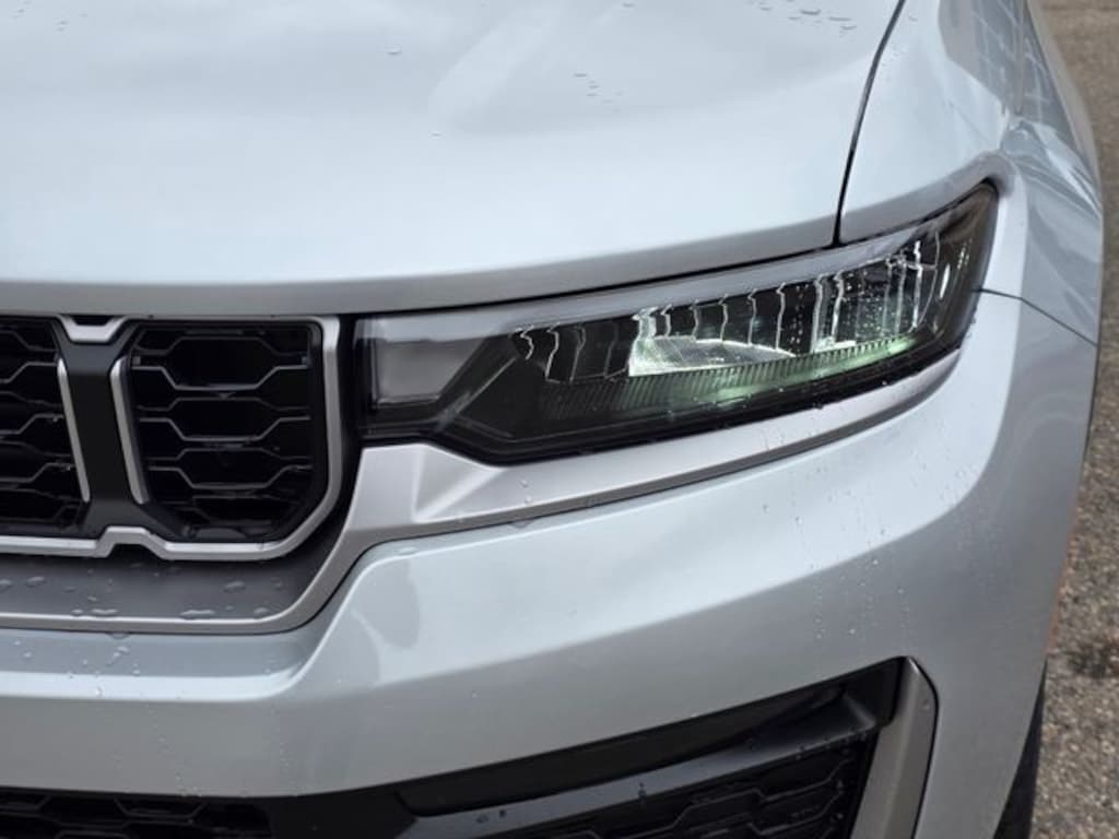 New 2026 Jeep Grand Cherokee L LIMITED 4X4 Sport Utility