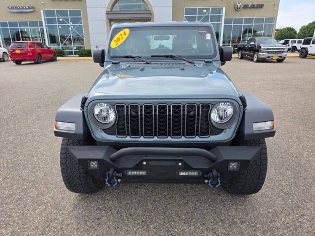 Used 2024 Jeep Wrangler Sport SUV