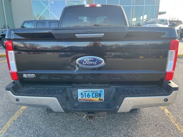 2018 Ford F-350 XLT photo 3