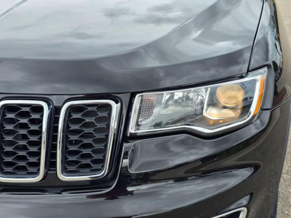 Used 2020 Jeep Grand Cherokee Laredo SUV