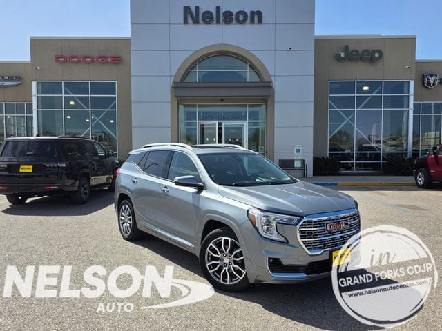 2023 GMC Terrain Denali AWD's photo