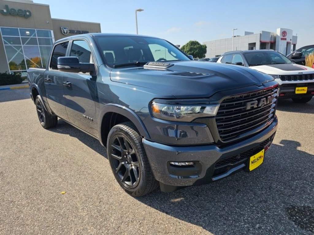 New 2026 Ram 1500 LARAMIE CREW CAB 4X4 5'7 BOX Pickup