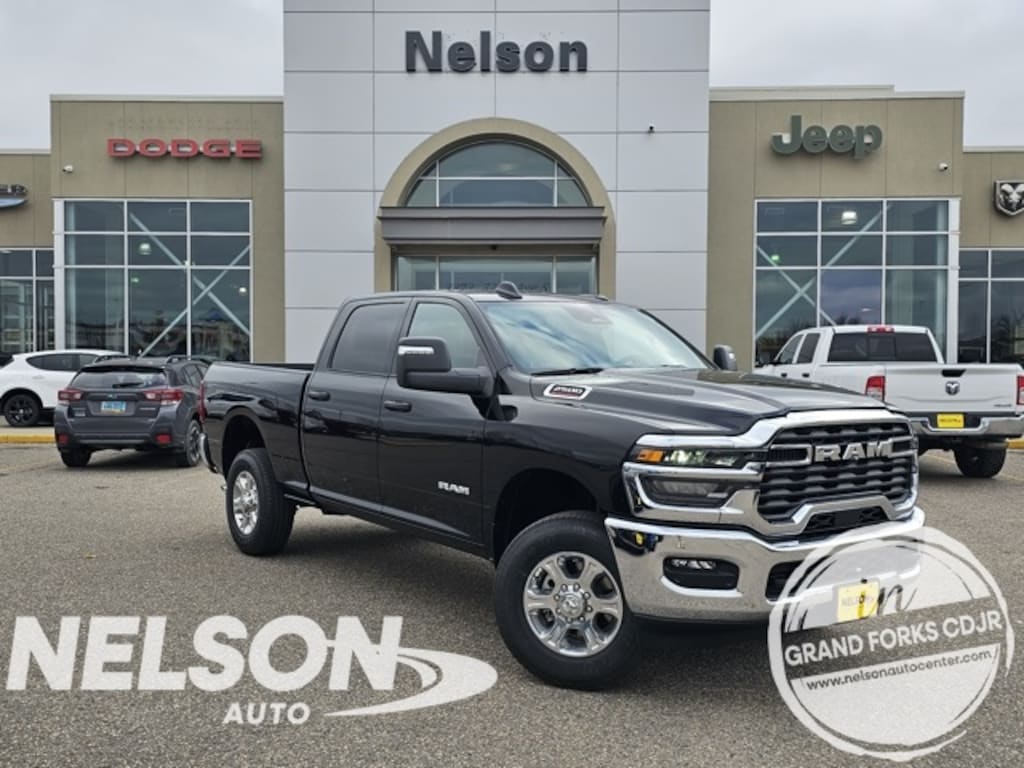 New 2026 Ram 2500 BIG HORN CREW CAB 4X4 6'4 BOX Pickup