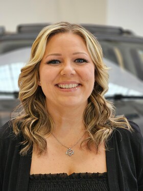 Staff member Amanda Knecht from 277e3ca034a1