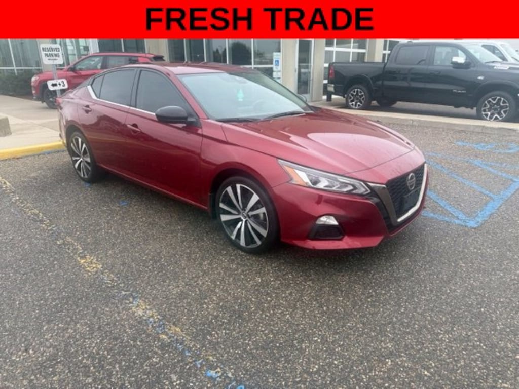 Used 2021 Nissan Altima 2.5 SR Sedan