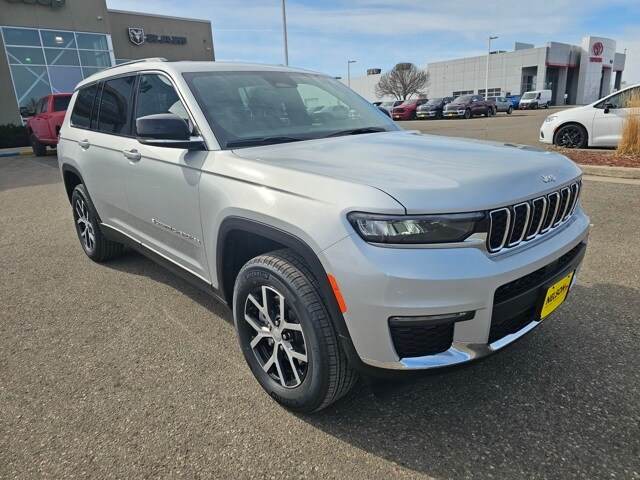 2025 Jeep Grand Cherokee L photo 4