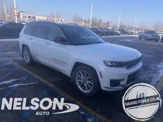 2023 Jeep Grand Cherokee L Summit's photo