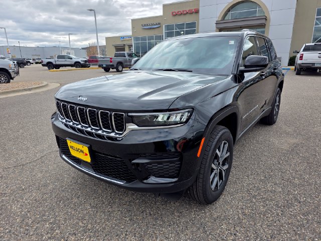 New 2027 Jeep Grand Cherokee LAREDO X 4X4 Sport Utility