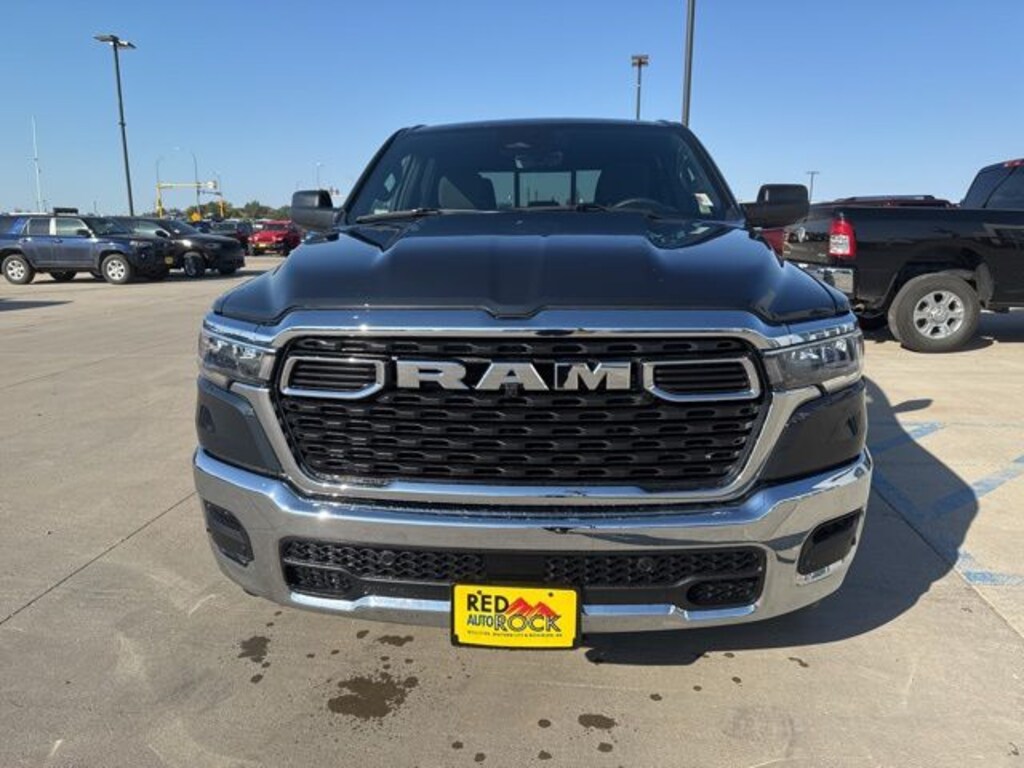 New 2025 Ram 1500 TRADESMAN CREW CAB 4X4 5'7 BOX Pickup