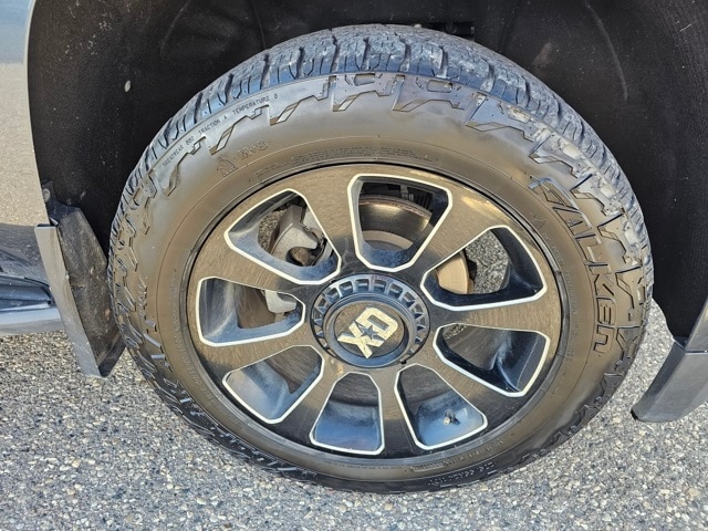 2019 Chevrolet Tahoe LT photo 4