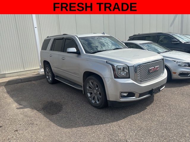 2016 GMC Yukon 4WD Denali's photo