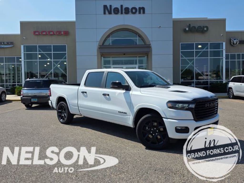 New 2026 Ram 1500 LARAMIE CREW CAB 4X4 6'4 BOX Pickup