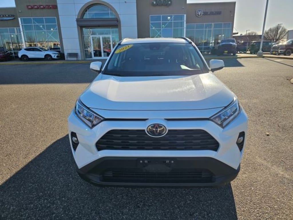 Used 2021 Toyota RAV4 XLE SUV