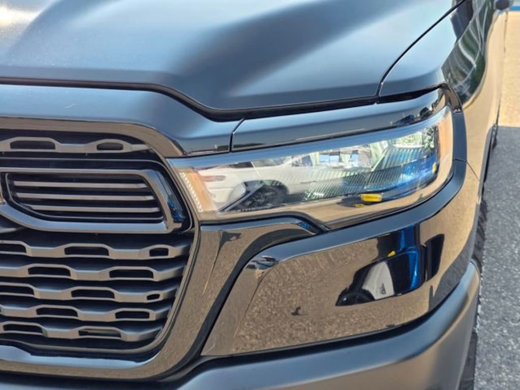 New 2026 Ram 1500 TRADESMAN CREW CAB 4X4 Pickup