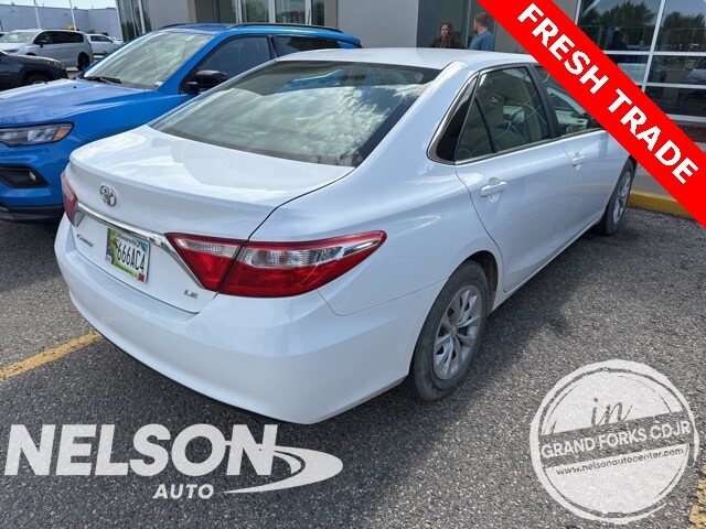 2017 Toyota Camry XLE XSE photo 4